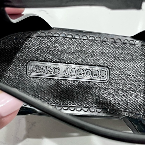MARC JACOBS | Rubber Gladiator Jelly Sandals in Black | Size 7 | IT 37 - Picture 10 of 15